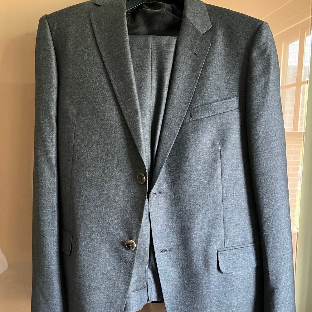 GUCCI Wool Suit in Gray